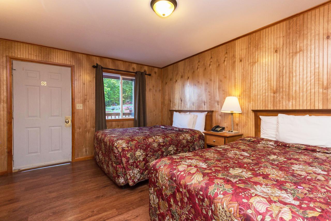 Flamingo Resort On Lake George Diamond Point Exterior photo