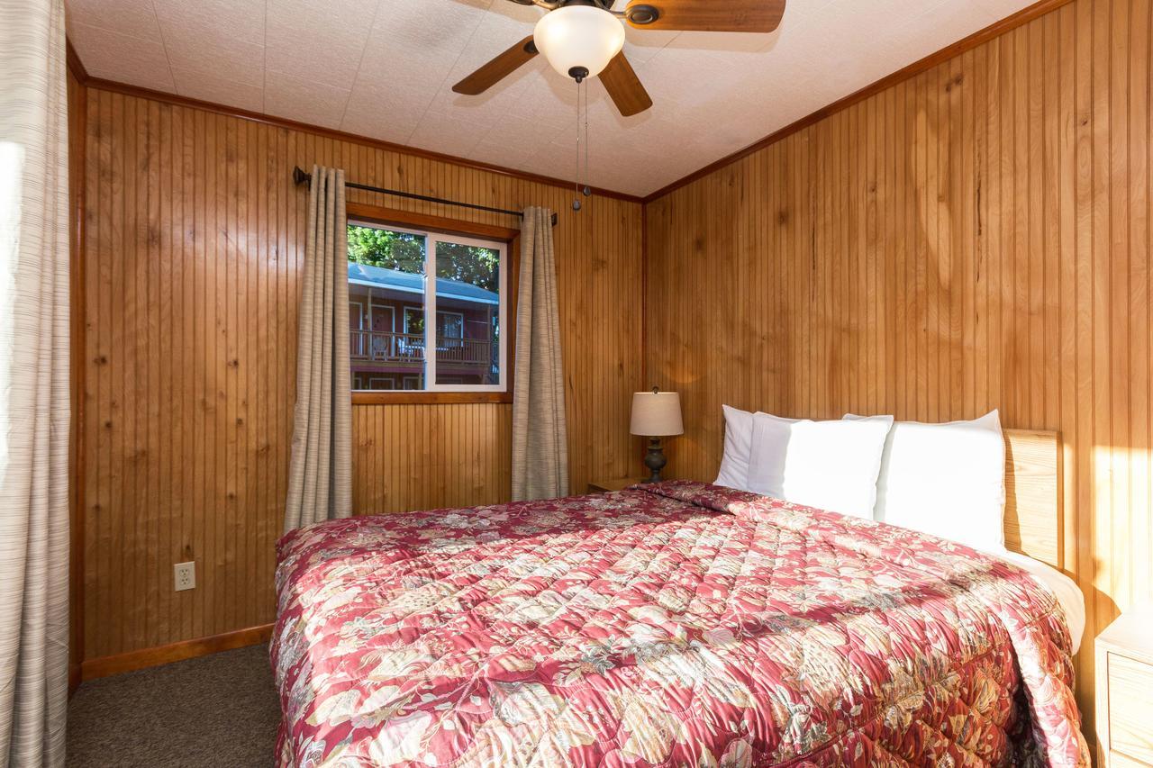 Flamingo Resort On Lake George Diamond Point Exterior photo